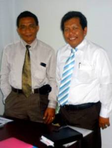 Samiun & Ir.Syarifuddin M ( PR.II Univ.Islam Makassar )